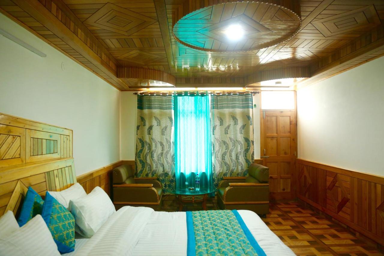 Hotel Rishi Palace - Manali (Himachal Pradesh) — Photos 2