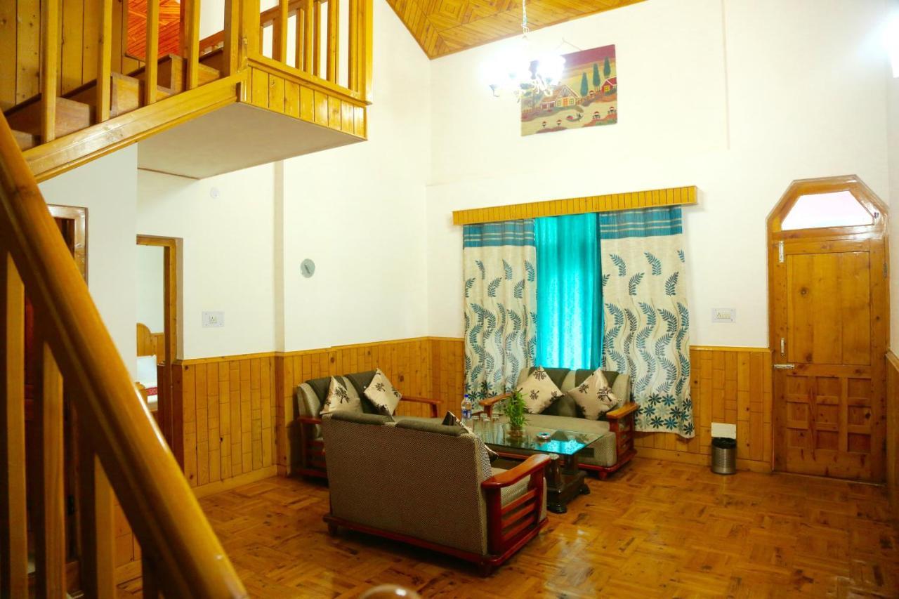 Hotel Rishi Palace - Manali (Himachal Pradesh) — Photos 1